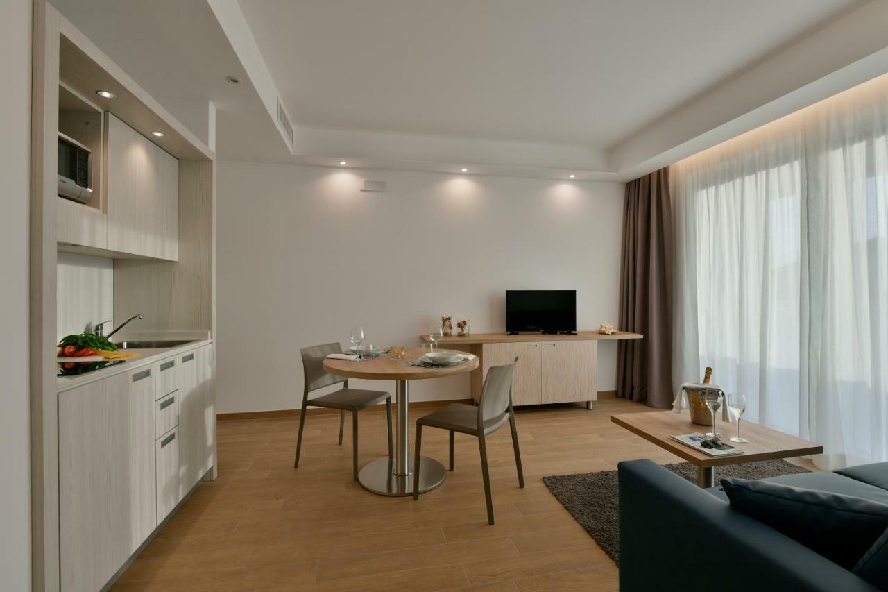 Hotel Serenella Agropoli Exteriör bild