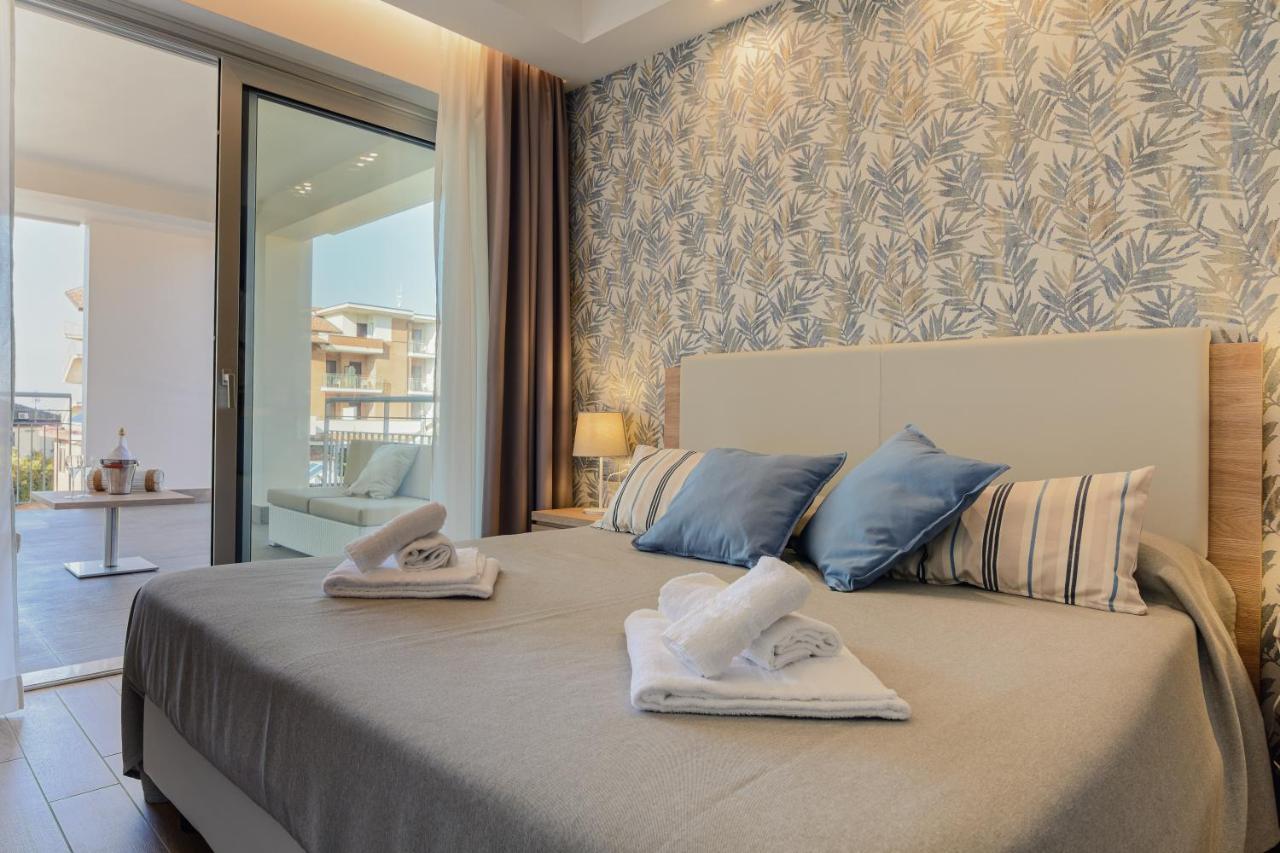 Hotel Serenella Agropoli Exteriör bild
